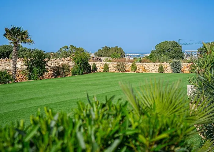 Harmony Hideaway By Aura